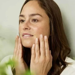 Weleda straffendes Serum Granatapfel & Maca, 30 ml